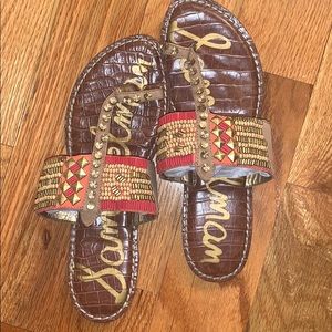 Almost new sandals perfect for spring